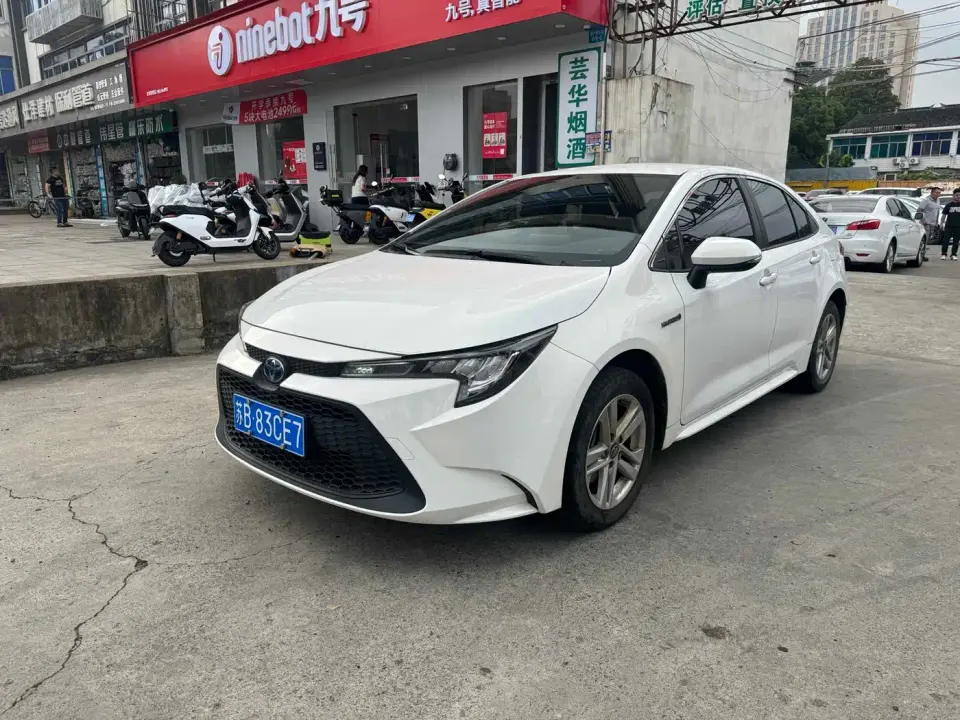 Toyota Levin Dual Engine 1.8H E-CVT Progressive Edition 2022
