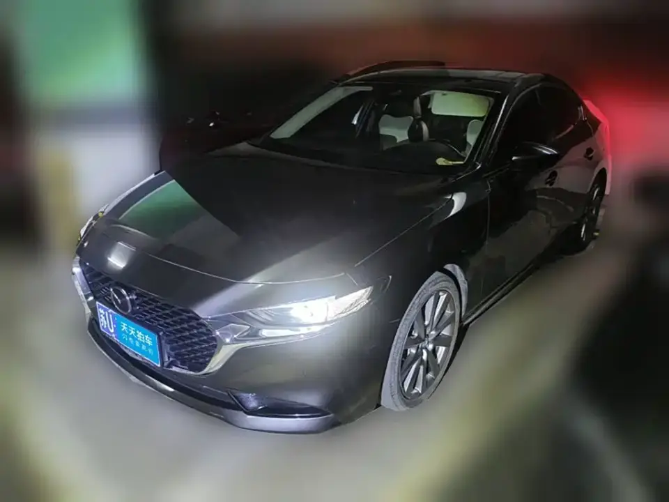 Mazda Mazda3 Axela 2.0L Automatic Premium Edition 2022