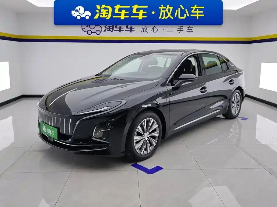 Hongqi E-QM5 500km Travel Edition 2024