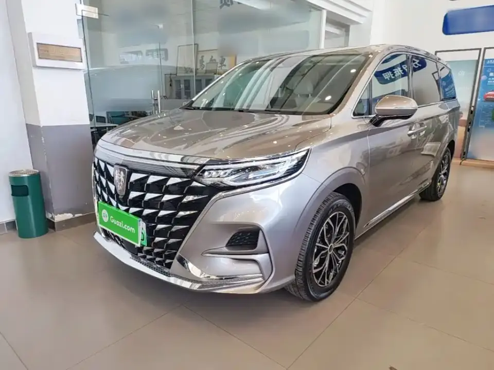 Roewe iMAX8 EV 1.5T DMH Land Luxury Edition 2024