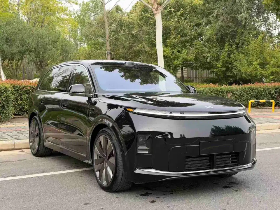 Li Auto Li Xiang L9 Base Model 2026
