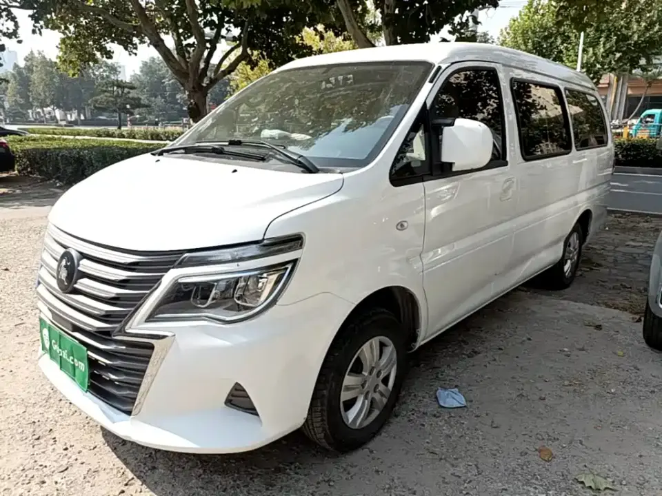 Dongfeng Fengxing Lingzhi M5L 1.6L Basic 7-seater 2023