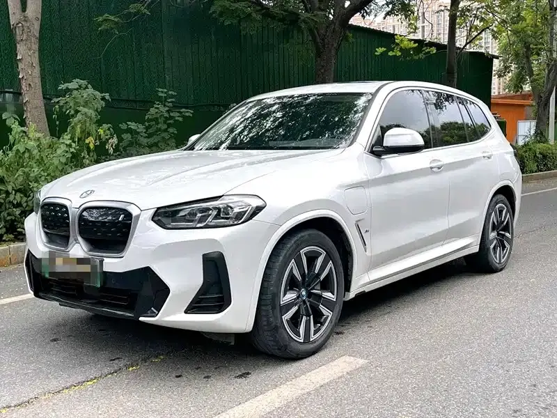 BMW iX3 Leading Edition 2023