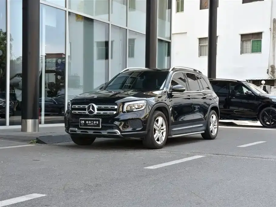 Mercedes-Benz GLB-Class Model GLB 200 Dynamic Edition 2022