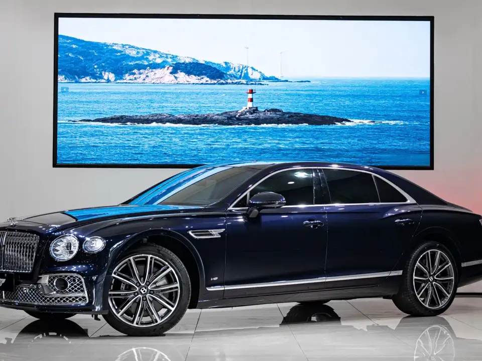 Bentley Flying Spur 4.0T V8 Standard Version 2021