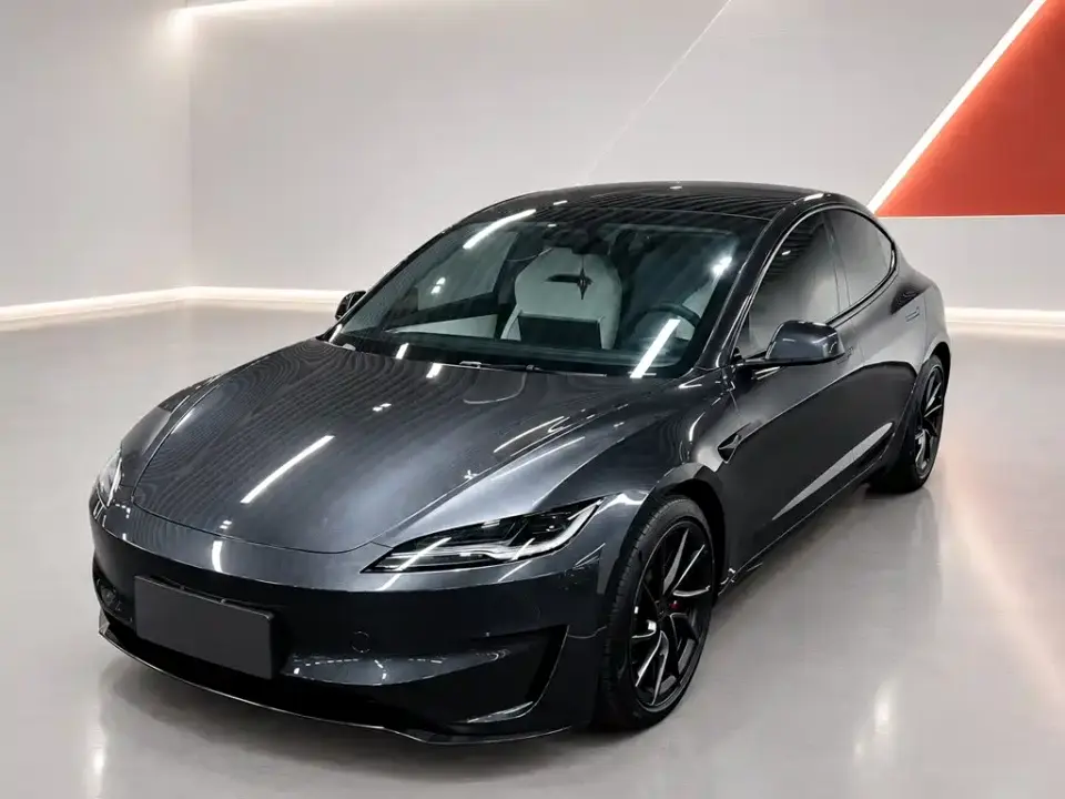 Tesla Model 3 High-Performance All-Wheel Drive Edition 2024