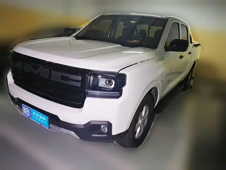 Jiangling Baodian Model 2.5T Automatic 4WD Diesel Long Wheelbase Flatbed Cargo Premium Edition 2025