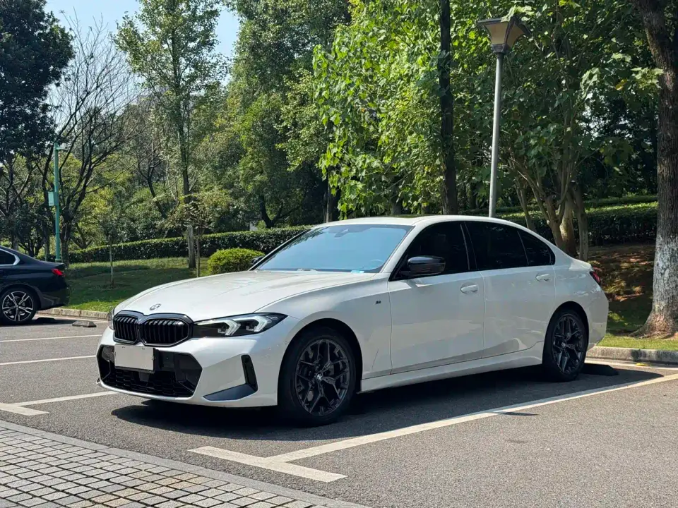 BMW 3 Series 330Li M Sport Night Edition 2025