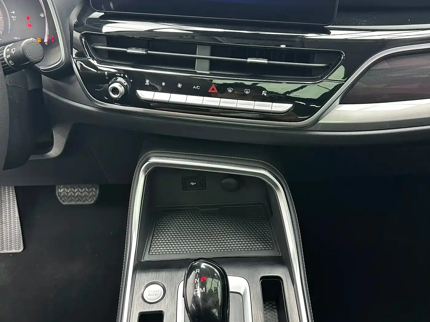 Haval H6 Model National Trend Edition 1.5T Auto Champion 2023 — фото 15
