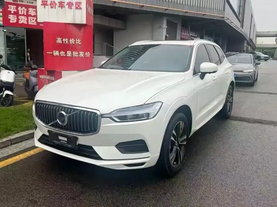 Volvo XC60 T5 4WD Intelligent Distance China VI 2019