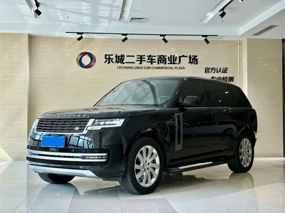 Land Rover Range Rover 3.0 L6 400PS Flourishing Era Extended Wheelbase 2025