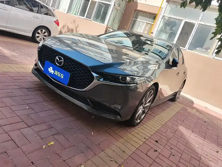 Mazda Mazda3 Axela 2.0L Automatic Quality Shine 2021