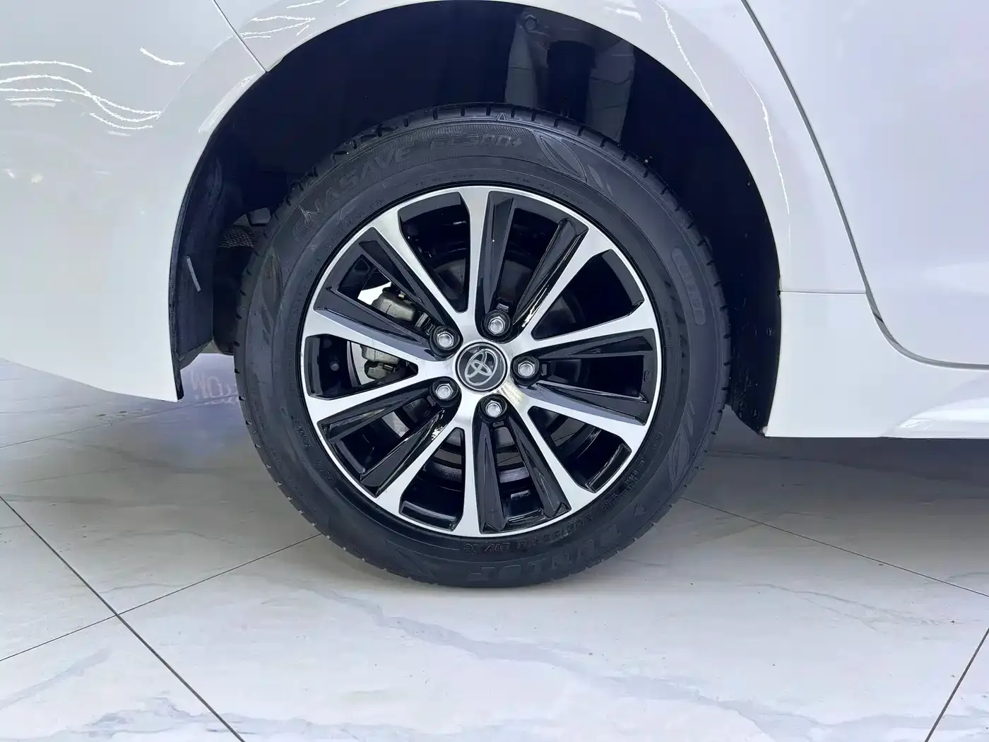 Toyota Levin 185T CVT Luxury 2024 — фото 19