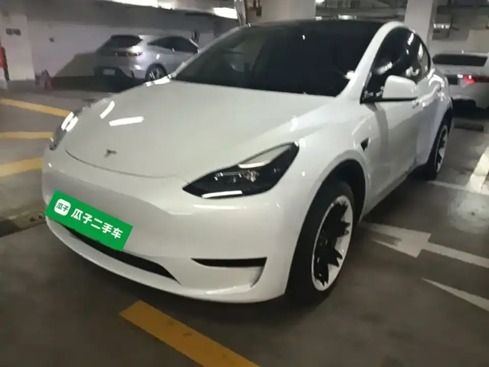 Tesla Model Y Facelift Rear-Wheel Drive Version 2023