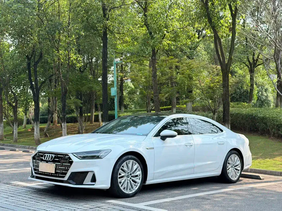 Audi A7L 45TFSI S-line Dream Edition Crystal Package 2023