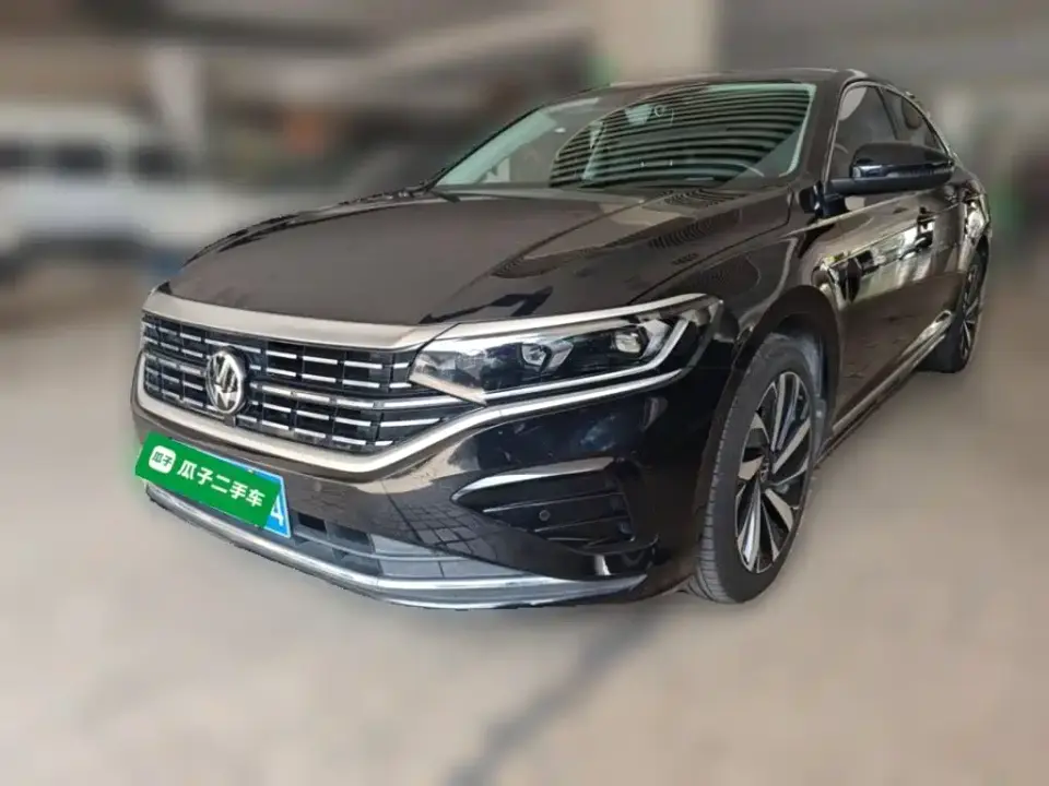 Volkswagen Passat 330TSI Luxury Edition 2022