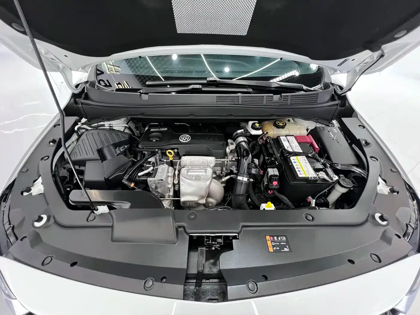 Buick GL6 323T Mild Hybrid Connected Luxury 2023 — фото 20
