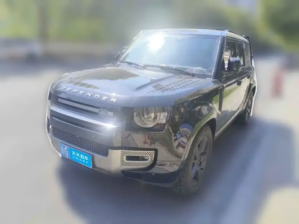Land Rover Defender 110 3.0T P400 X-DYNAMIC HSE 2024