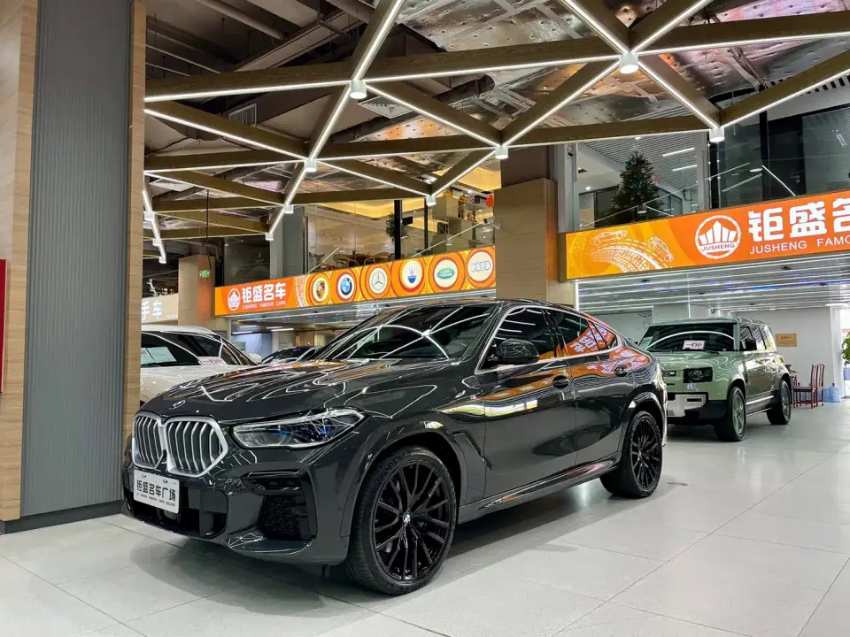 BMW X6 xDrive40i Premium M Sport Package 2022