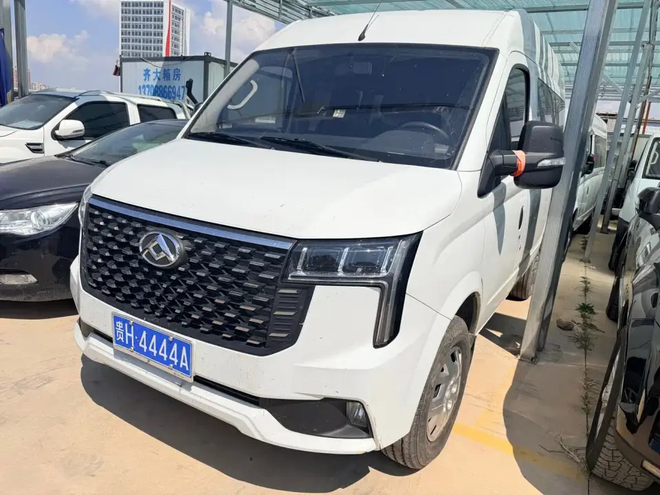 SAIC Maxus Xintu V80 PRO Aoyun 2.0T Manual Short Wheelbase Medium Roof 7/8/9-Seater 2025