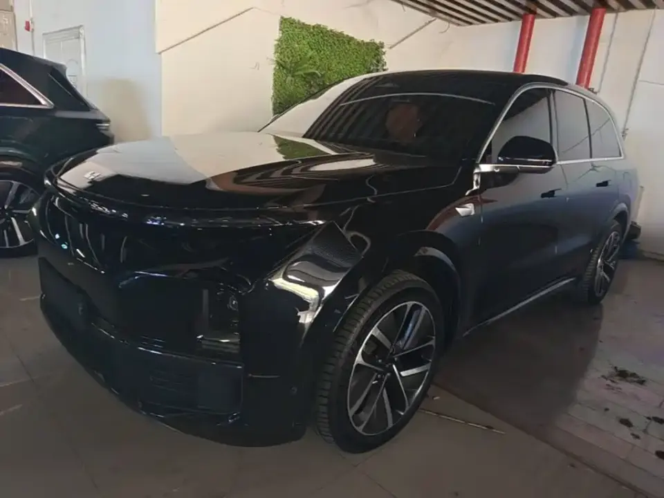 Li Auto Li L8 Pro 2025