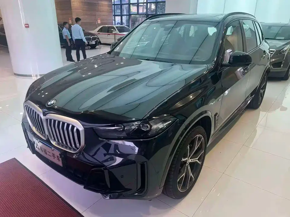 BMW X5 Model xDrive 30Li Exclusive M Sport Blackout Package 2025