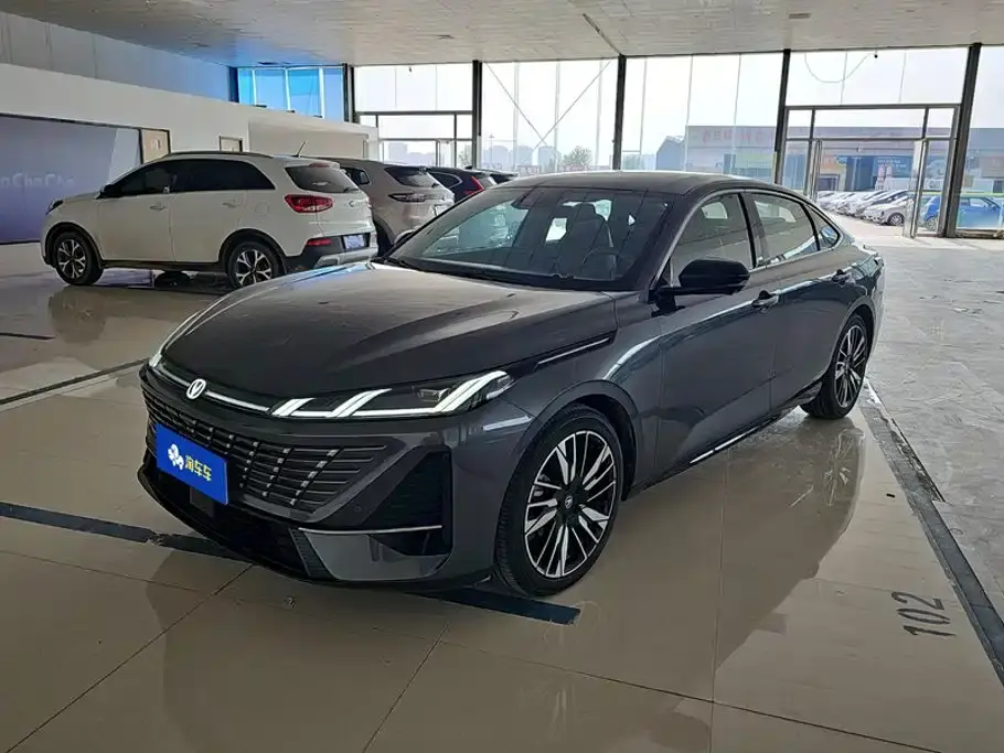 Changan Eado Model Year Facelift 1.5T 500Bar Premium Edition 2025