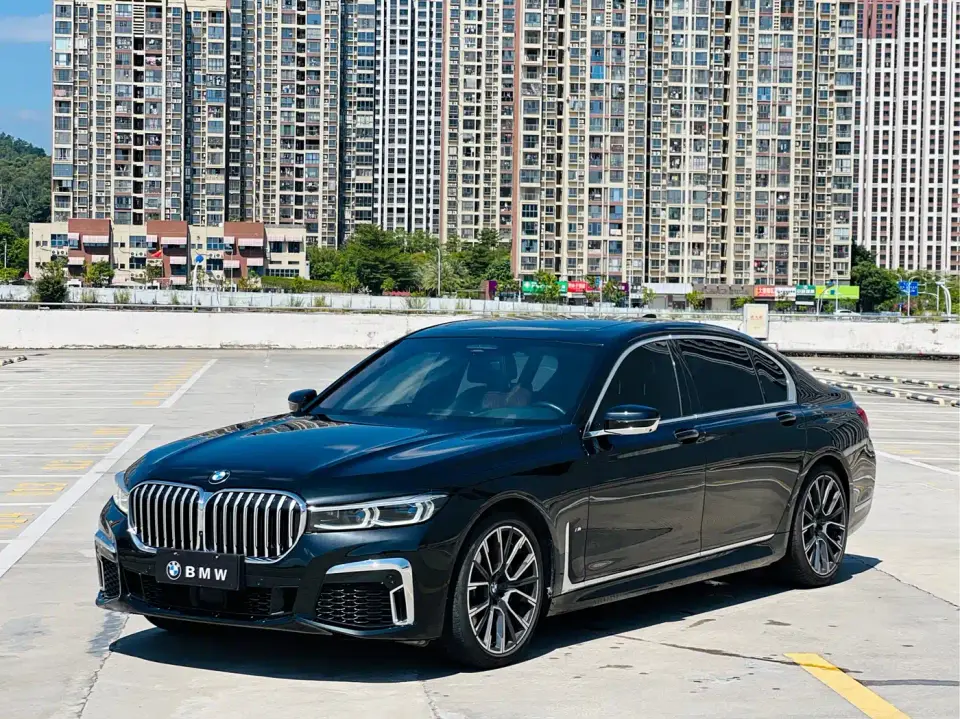 BMW 7 Series Model 740Li xDrive Executive M Sport Package 2022