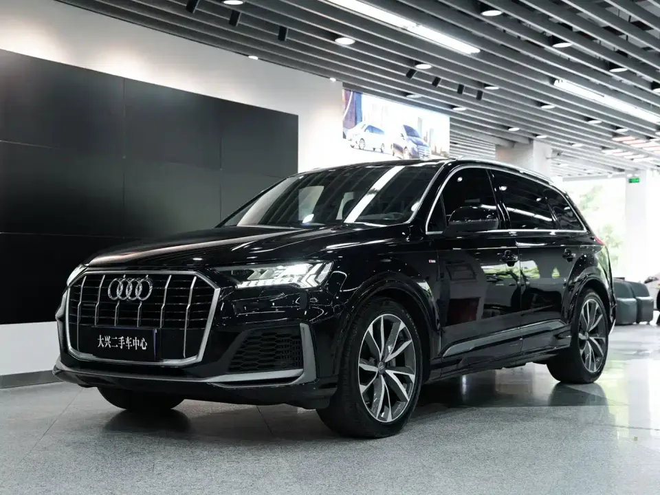Audi Q7 55 TFSI quattro S line Sport 2021