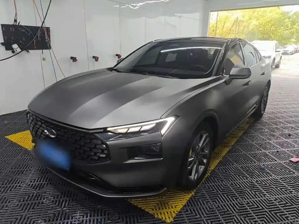 Ford Mondeo EcoBoost 180 Luxury 2023