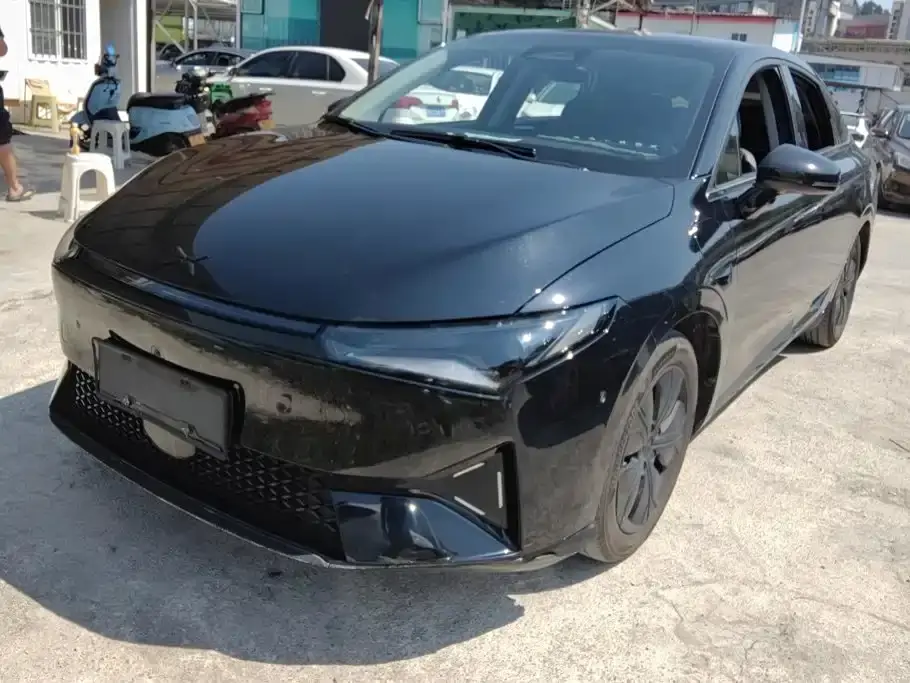 XPeng P5 Model 550E 2022