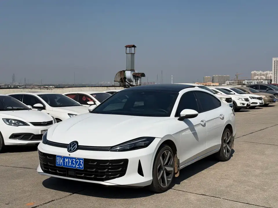 Volkswagen Lamando Lamando L 1.5T Mid Trim 2025