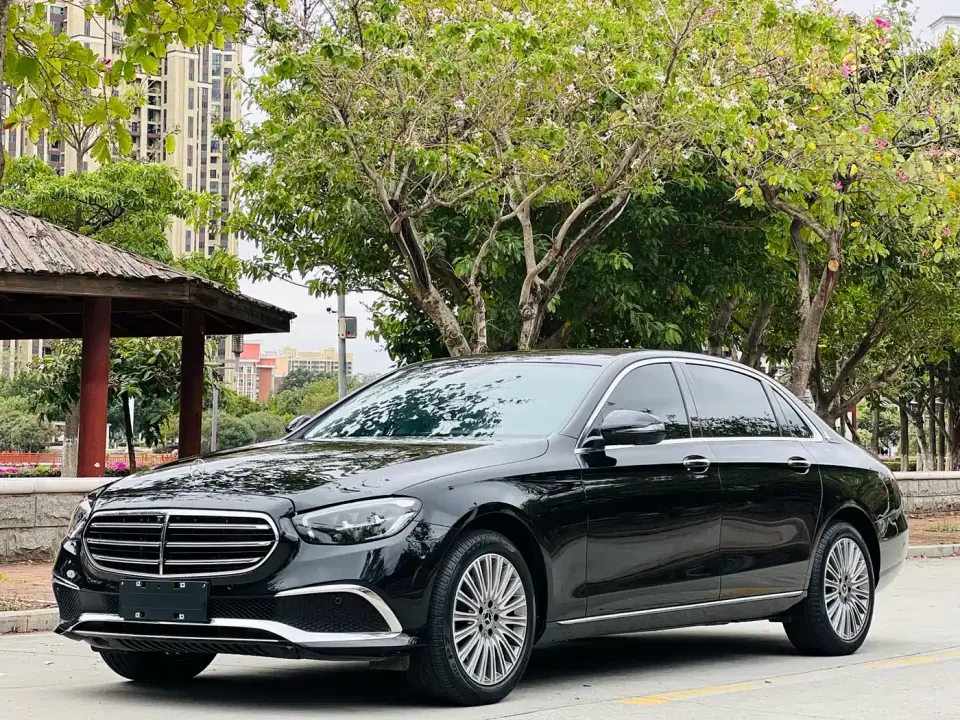 Mercedes-Benz E-Class Second Facelift E 300 L Luxury 2022