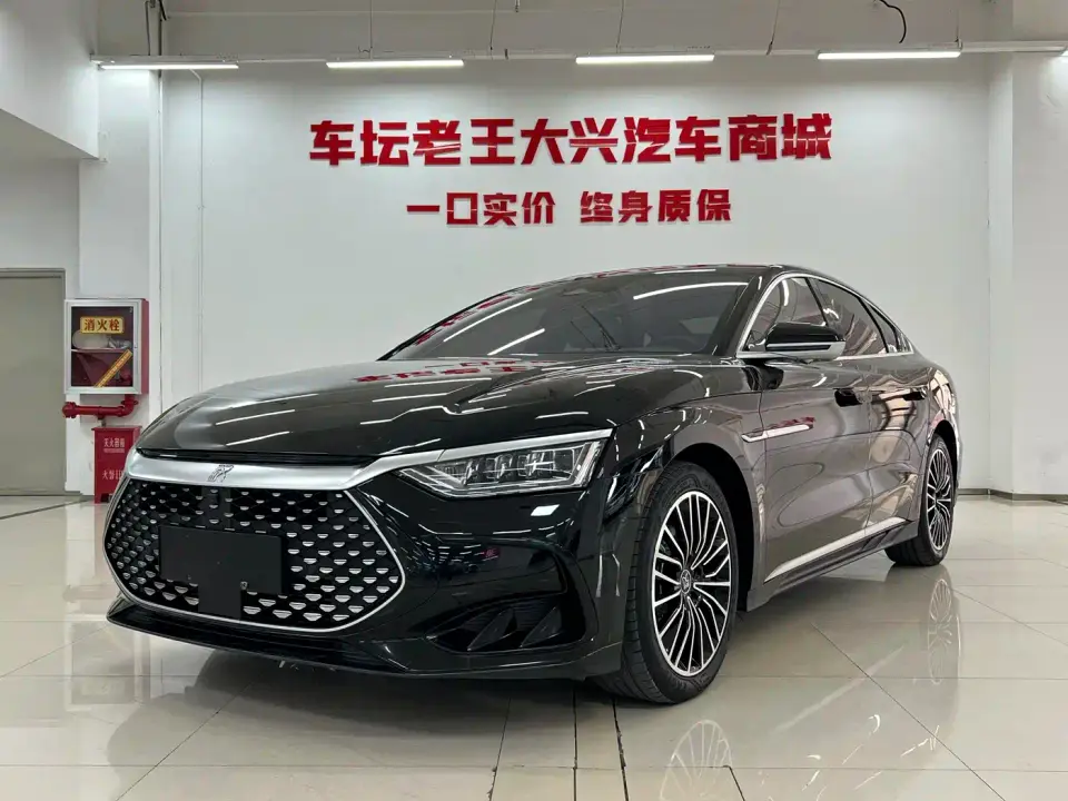 BYD Han DM-i 121KM Prestige 2023