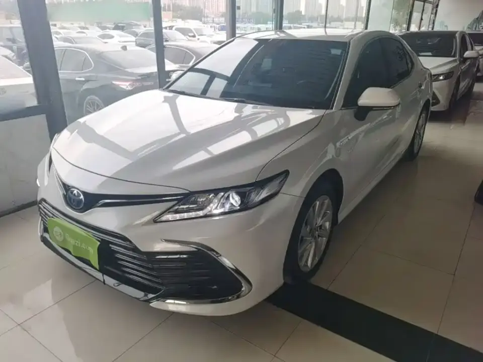 Toyota Camry Hybrid 2.5HGVP Leading Edition 2022
