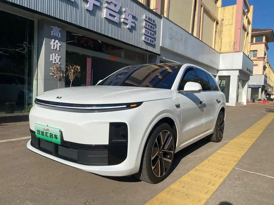 Li Auto L6 Pro 2025