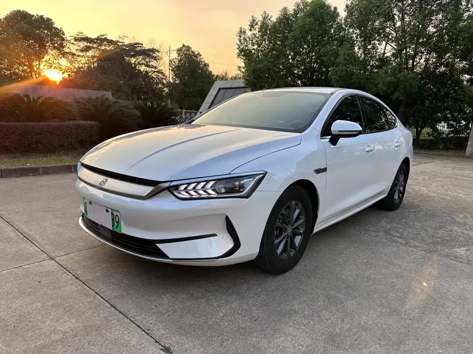 BYD Qin PLUS EV 400KM Luxury Model 2022
