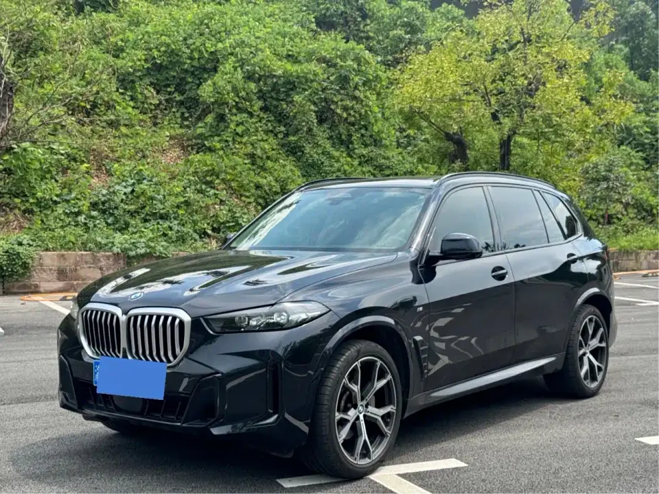 BMW X5 xDrive 30Li Premium M Sport Package 2024