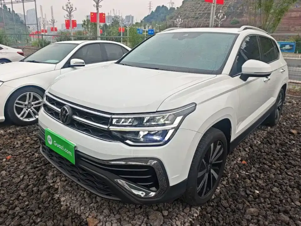 Volkswagen Tharu 300TSI 2WD Bright Moon Edition 2024