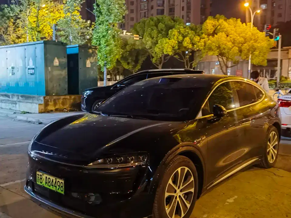 Zhijie Luxeed R7 Pure Electric 802km Max 2025