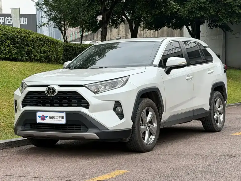 Toyota RAV4 Rongfang 2.0L CVT 2WD Trend PLUS 2022