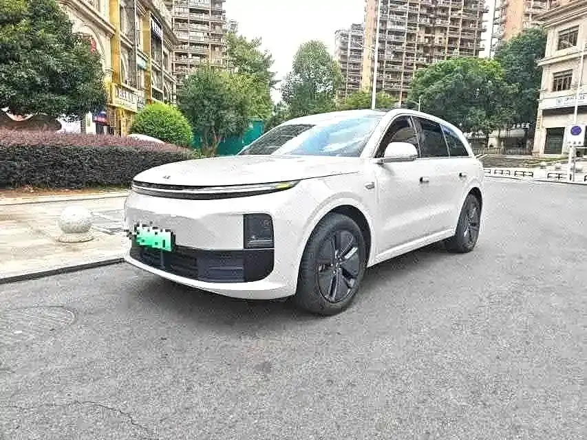 Li Auto L6 Pro 2024