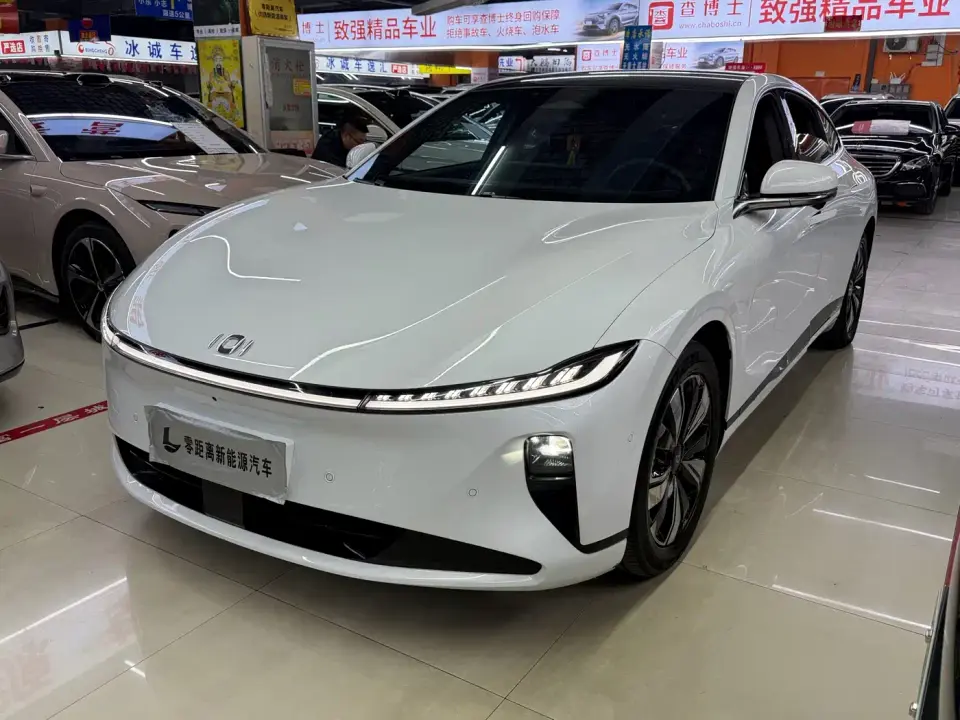 Changan Qiyuan A07 Blue Whale Pure Electric 525 Flagship 2025