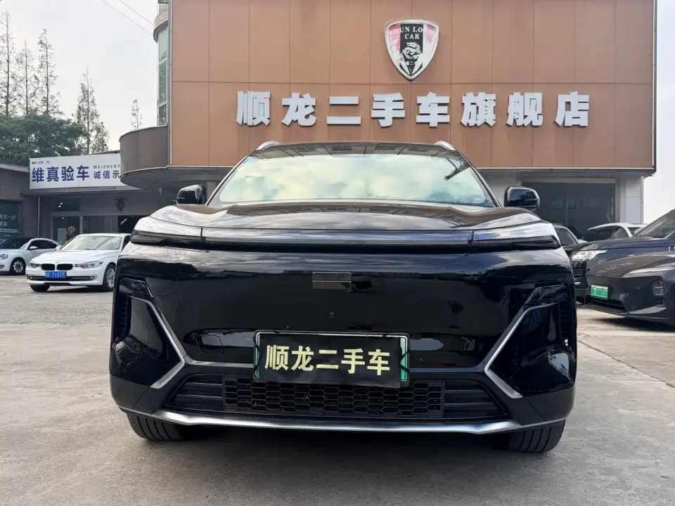Geely Galaxy Galaxy Starship 7 EM-i 120km Navigation Edition 2025