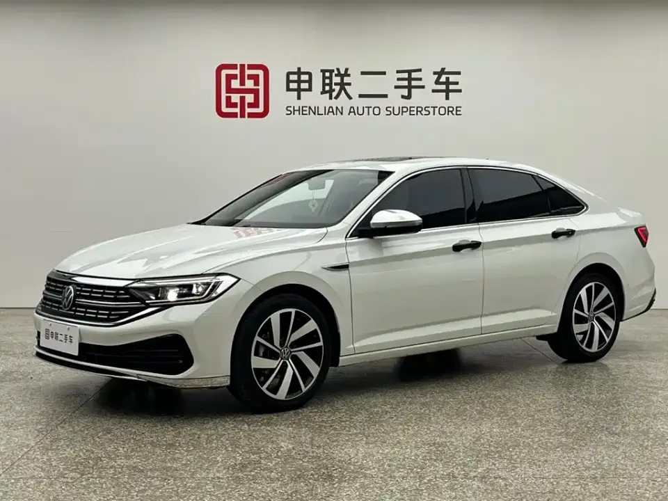 Volkswagen Sagitar 300TSI DSG Surpass Edition 2025