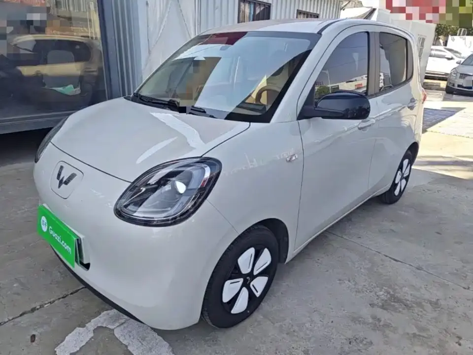 Wuling Motors Hongguang MINIEV 4-Door Advanced 2025