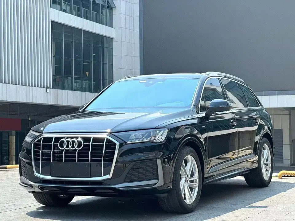 Audi Q7 45 TFSI quattro S line Sport 2024