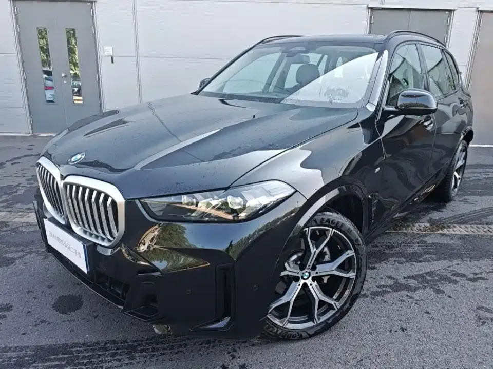 BMW X5 xDrive 30Li Premium M Sport Black Night Package 2026
