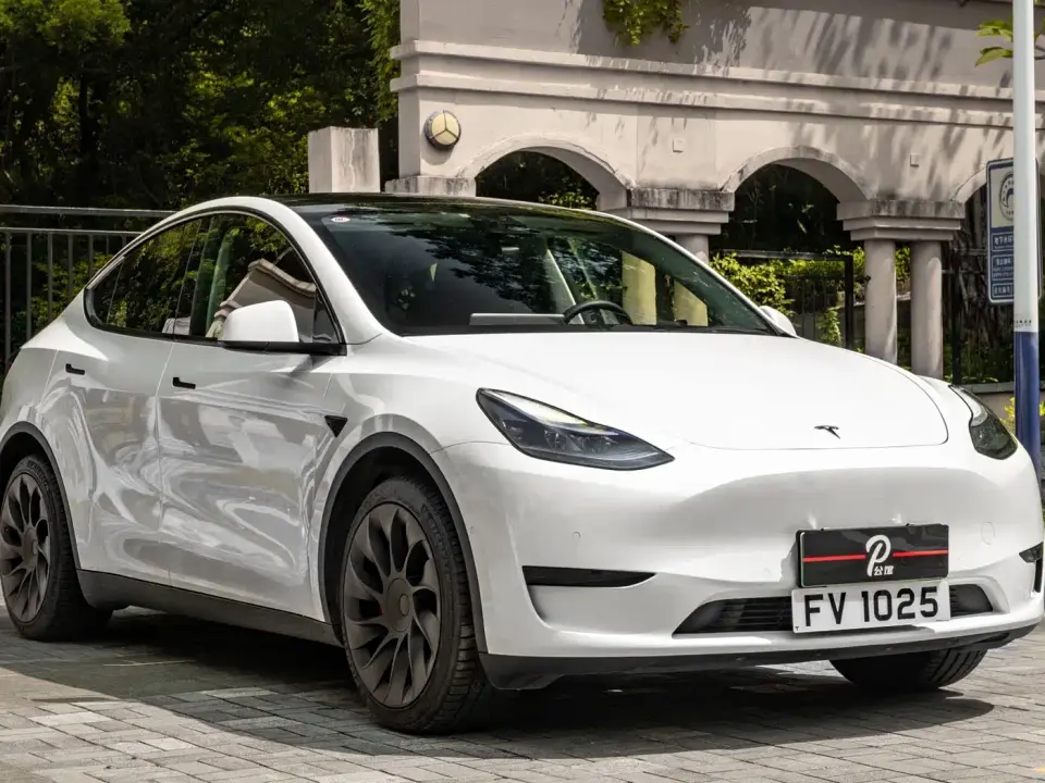 Tesla Model Y Rear-Wheel Drive Edition 2024
