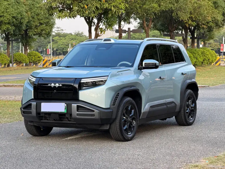 Fangchengbao Titanium 3 Model 620KM Rear-Wheel Drive Flash Charging Version 2026